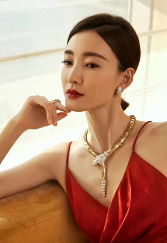 Vương Lệ Khôn, sao hoa ngữ, chồng doanh nhân của sao