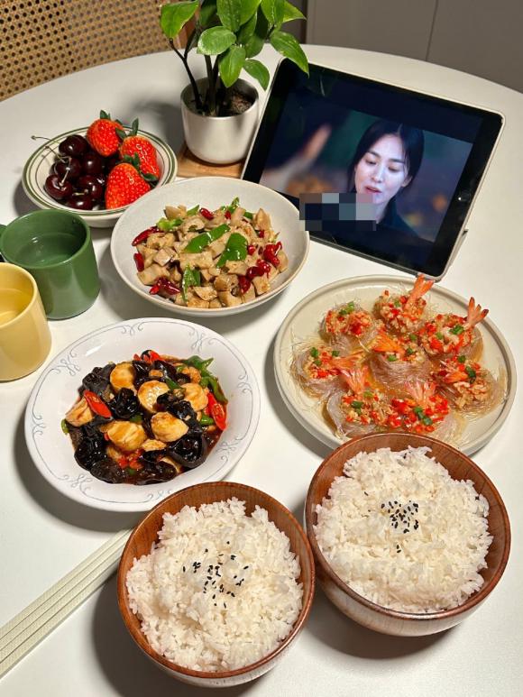 mâm cơm, mâm cơm ấm cúng, mâm cơm hai người 