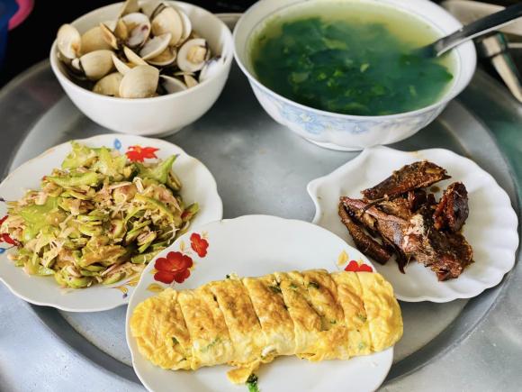 mâm cơm, mâm cơm ấm cúng, mâm cơm hai người 