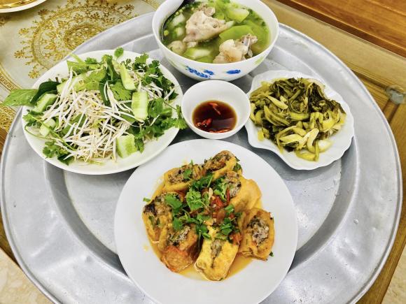 mâm cơm, mâm cơm ấm cúng, mâm cơm hai người 