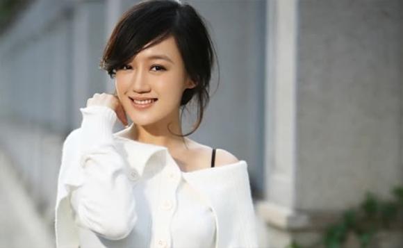 Hồ Ca, Tiết Giai Ngưng, vì sao Tiết Giai Ngưng vẫn chưa tìm được bến đỗ mới