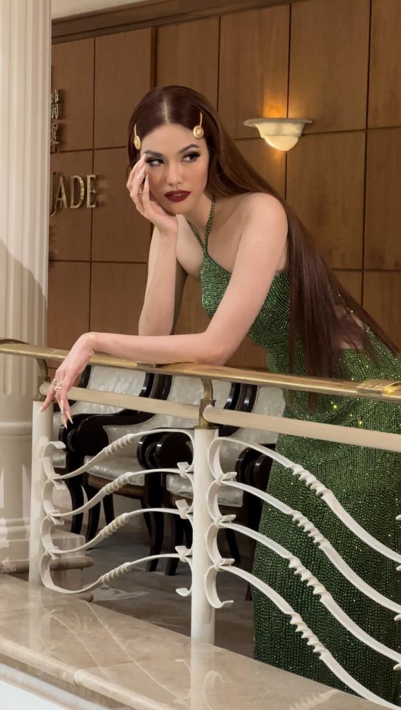 hoa khôi Lan Khuê, sao Việt