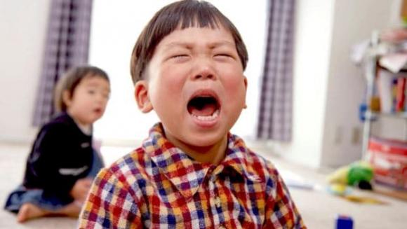 dạy con, dạy con quản lý cảm xúc, chăm con 
