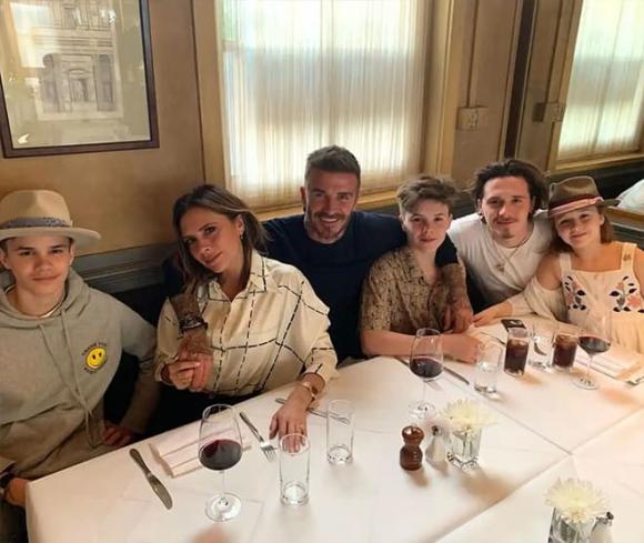  David Beckham và Victoria Beckham, Brooklyn, Romeo, Cruz, Harper, Nicola Petlz