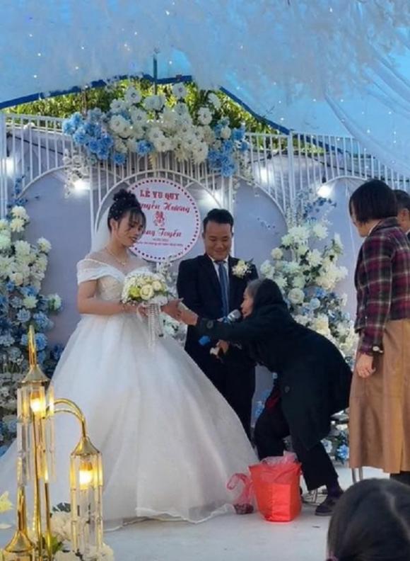 của hồi môn, bà tặng cháu vàng, đám cưới
