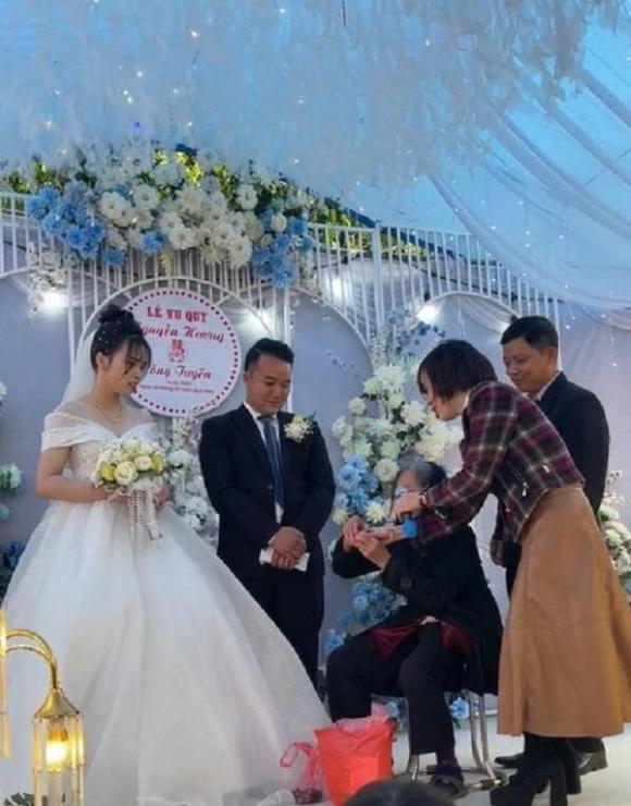 của hồi môn, bà tặng cháu vàng, đám cưới