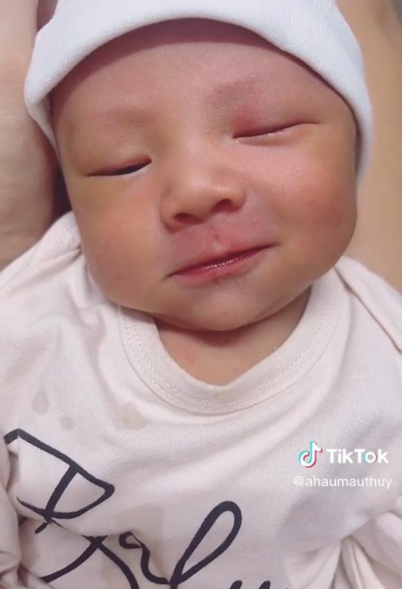 mâu thủy, sao việt, á hậu mâu thủy 