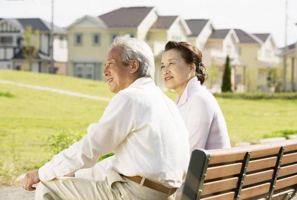 khi người ta về già, cuộc sống cần biết điuè này, dù có tiền hay không hãy làm điều này