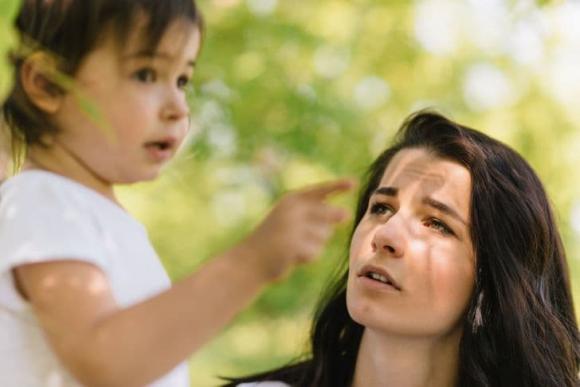nói với con, cụm từ nói với con, chăm con 