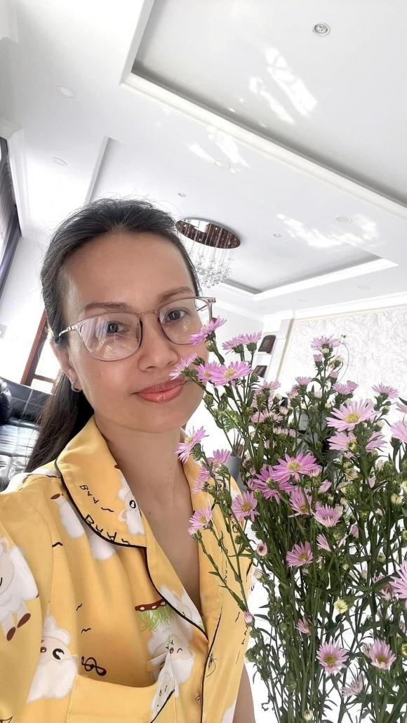 ca sĩ Cẩm Ly, sao Việt