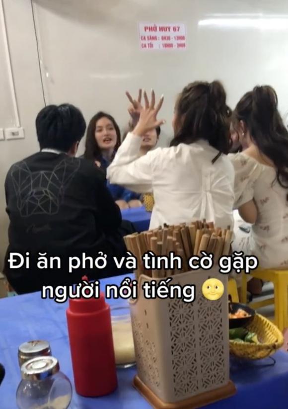 diễn viên Thùy Anh, diễn viên Đình Tú, diễn viên Việt Anh, diễn viên Quỳnh Nga, sao Việt