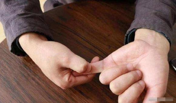 ngón tay, ngón út, tướng tay, tử vi