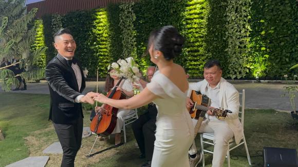 Quốc Cơ, Hồng Phượng, sao Việt