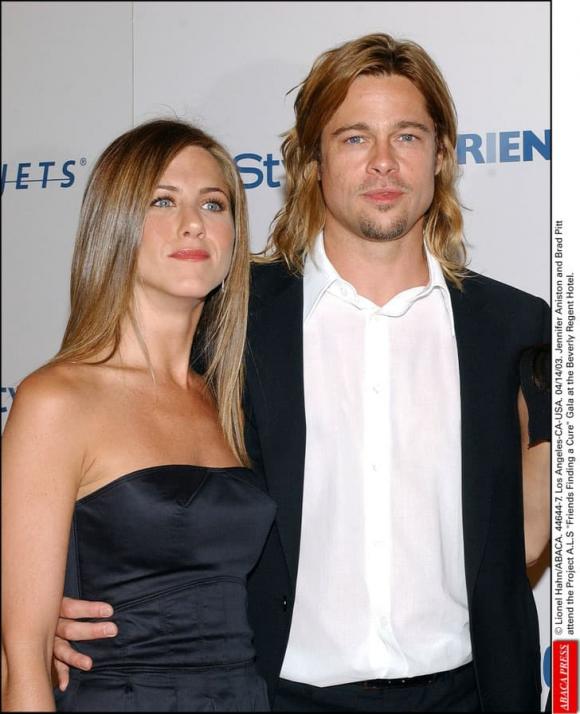 Jennifer Aniston, Brad Pitt, sao ngoại 