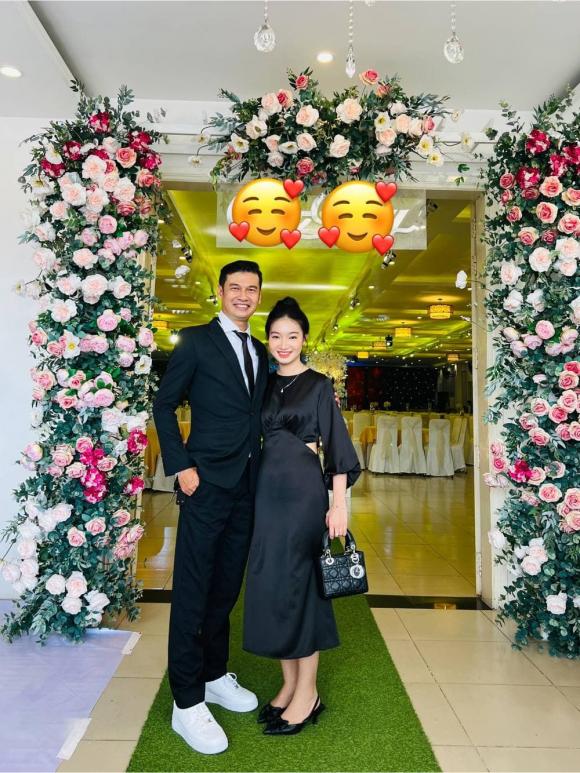 nghệ sĩ Tiết Cương, bã xã Tiết Cương, sao Việt