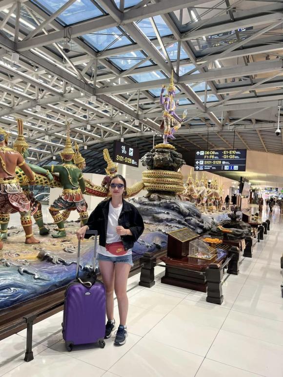nghệ sĩ Tiết Cương, bã xã Tiết Cương, sao Việt