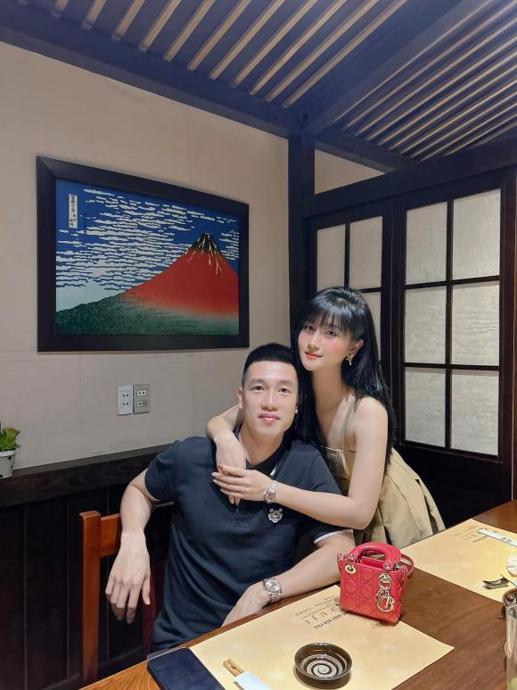 Huy Hùng, cầu thủ Huy Hùng, vợ Huy Hùng