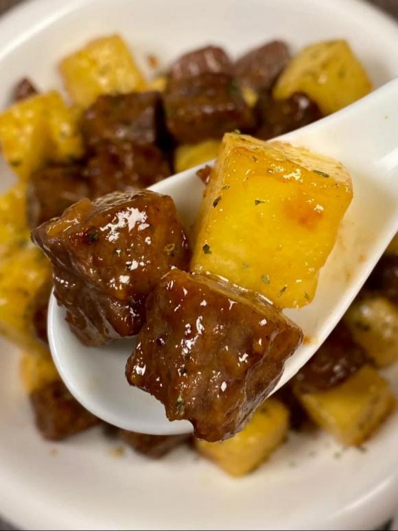 bò dứa sốt tiêu đen, món ngon từ thịt bò, công thức bò dứa sốt tiêu đen