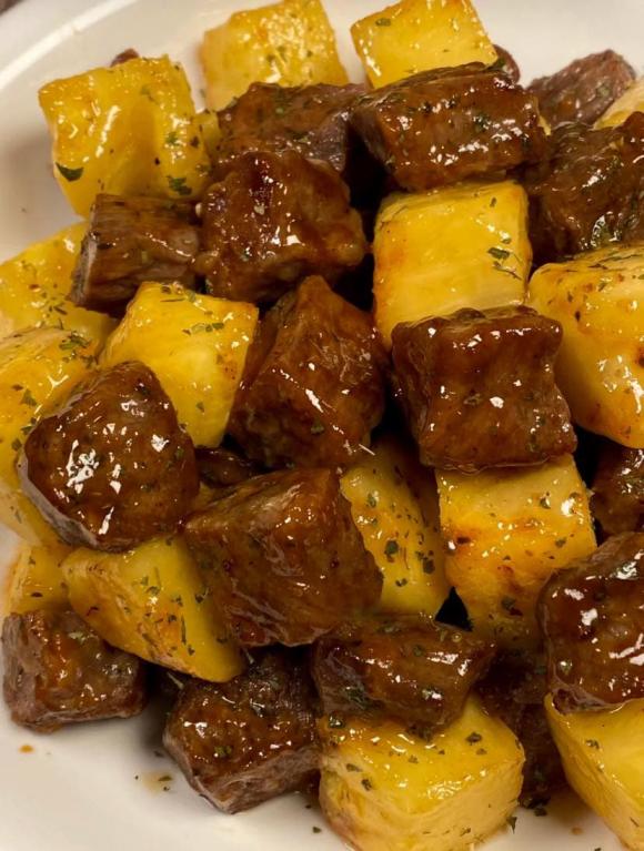 bò dứa sốt tiêu đen, món ngon từ thịt bò, công thức bò dứa sốt tiêu đen