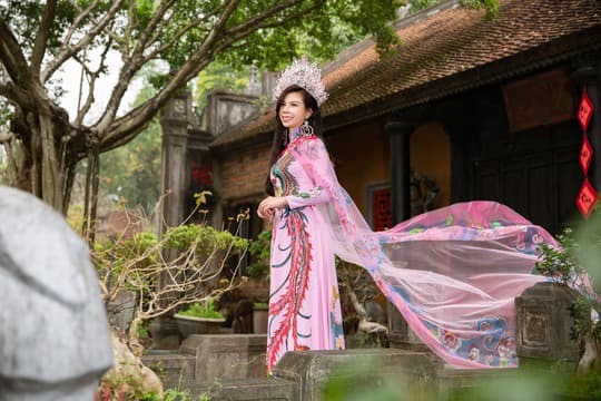 NTK Tommy Nguyễn, Việt Phủ Thành Chương, Áo dài