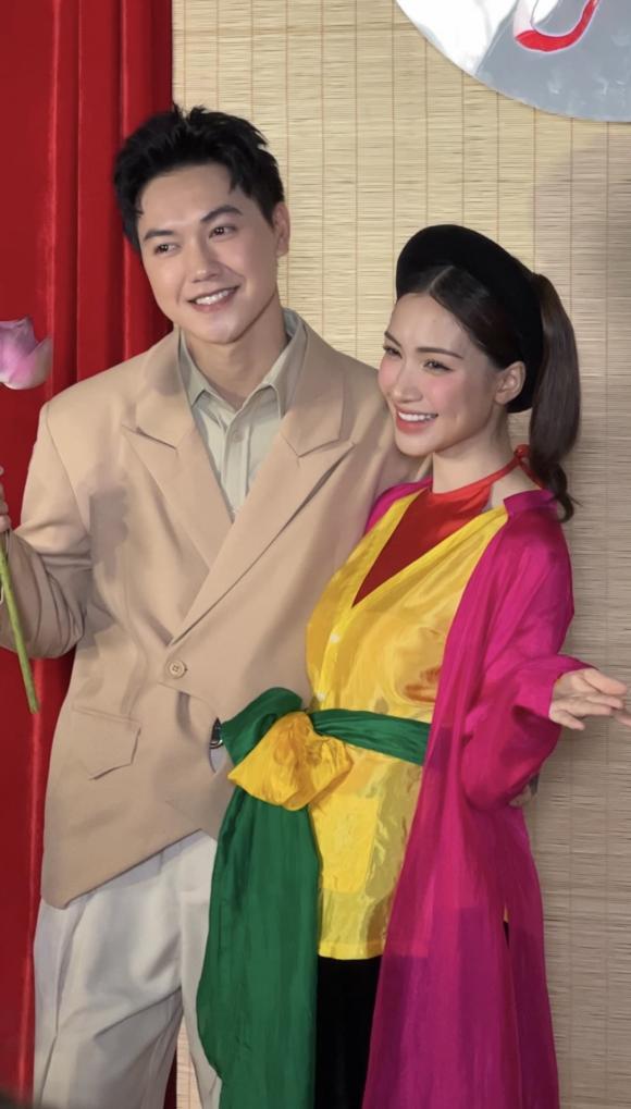 ca sĩ Hòa Minzy, sao Việt