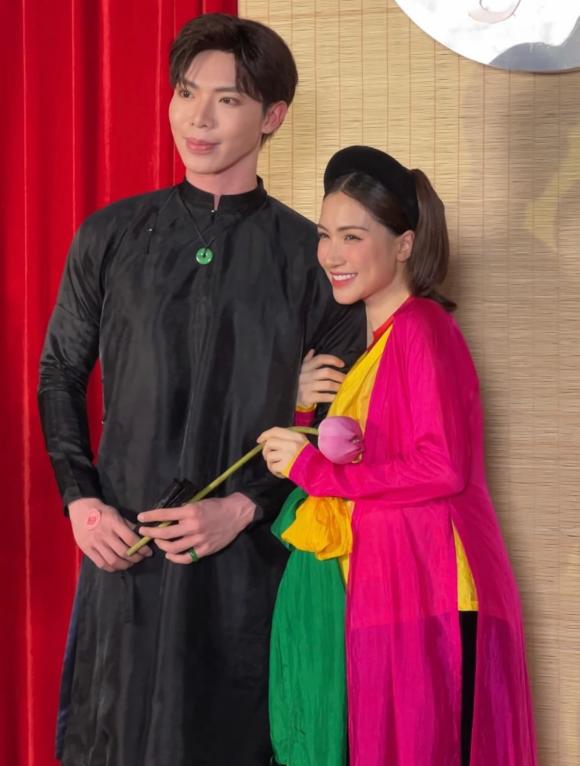 ca sĩ Hòa Minzy, sao Việt