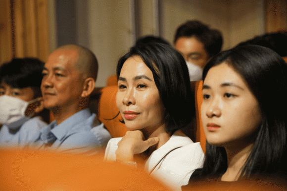 trinh-ngoc-phuong-linh-63 (1).png 0 SIU GOLDEN MIC 2023, Trịnh Ngọc Phương Linh