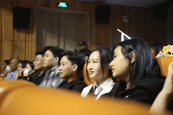 trinh-ngoc-phuong-linh-63 (1).png 1 SIU GOLDEN MIC 2023, Trịnh Ngọc Phương Linh