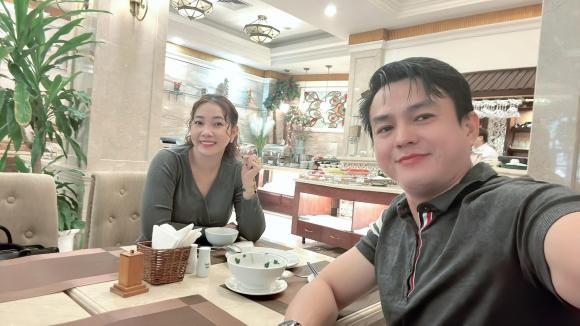 Cao Minh Đạt, vợ Vợ chồng Cao Minh Đạt, sao du lịch 