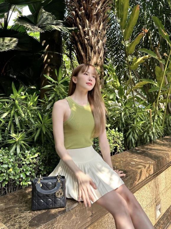 ca si thieu bao tram,sao Việt