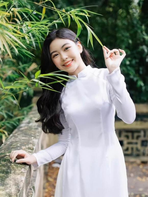 MC Quyền Linh, con gái Quyền Linh, sao Việt