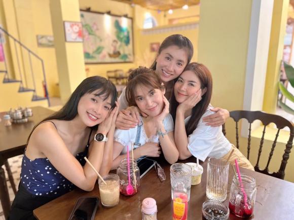 Cổng Mặt Trời,Diễn viên lê bê la,Diễn viên Nguyệt Ánh,diễn viên Kha Ly, diễn viên Tú Vi, sao Việt