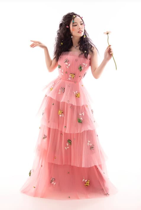 Á hậu Nguyễn Vân Anh, mỹ phẩm Nusee, tập đoàn Nusee