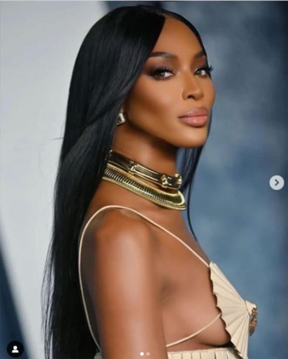 Naomi Campbell, Bức ảnh photoshop xấu nhất từ trước đến nay của Naomi Campbell , sao Hollywood