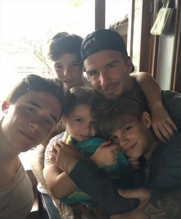 David Beckham, Ngày của Mẹ, Victoria Beckham, mẹ Sandra, mẹ vợ Jackie Adams, Romeo 