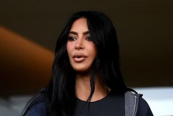 Kim Kardashian, khuôn mặt của Kim Kardashian thay đổi trong những năm qua, Kim Kardashian gây chú ý về ngoại hình