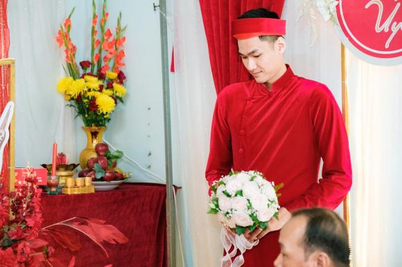 cầu thủ Nguyễn Huỳnh Phú Vinh, đám cưới cầu thủ Nguyễn Huỳnh Phú Vinh, đám cưới đũa lệch