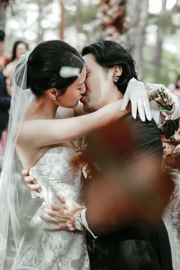 diễn viên Kathy Uyên,sao Việt