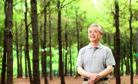 người thân, tuổi già, khi bệnh tật