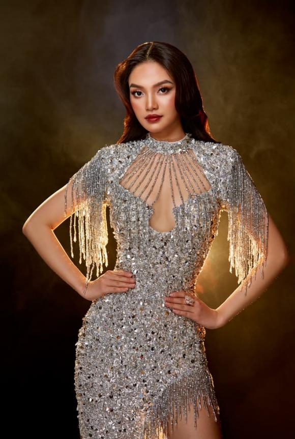 duc-vincie-trinh-lang-5-thiet-ke-doc-dao-lay-cam-hung-tu-hao-quang-showbiz-(8).jpg 0 Đức Vincie, Hoa hậu Đại dương Việt Nam, Đan Phượng