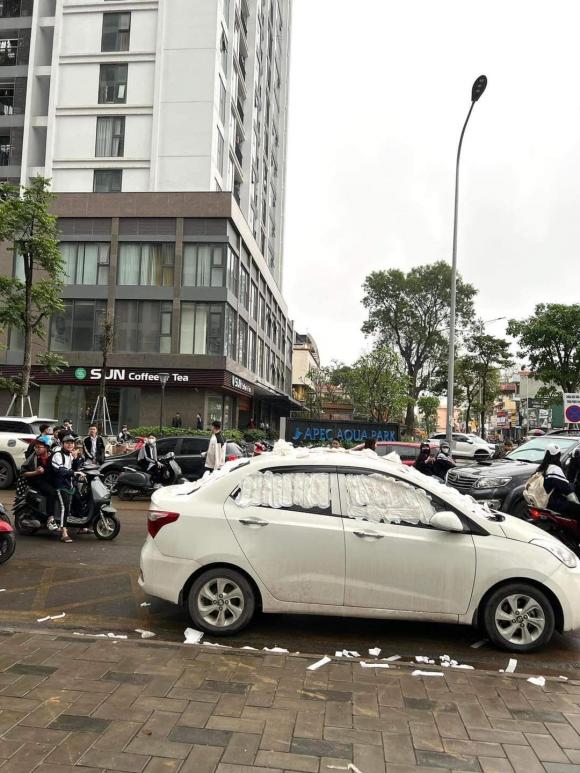 xe bị dán băng vệ sinh, dán băng vệ sinh lên xe, Bắc Giang