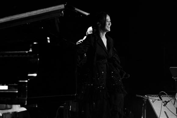 diva Hồng Nhung, sao Việt