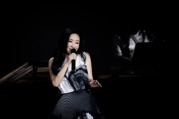 diva Hồng Nhung, sao Việt