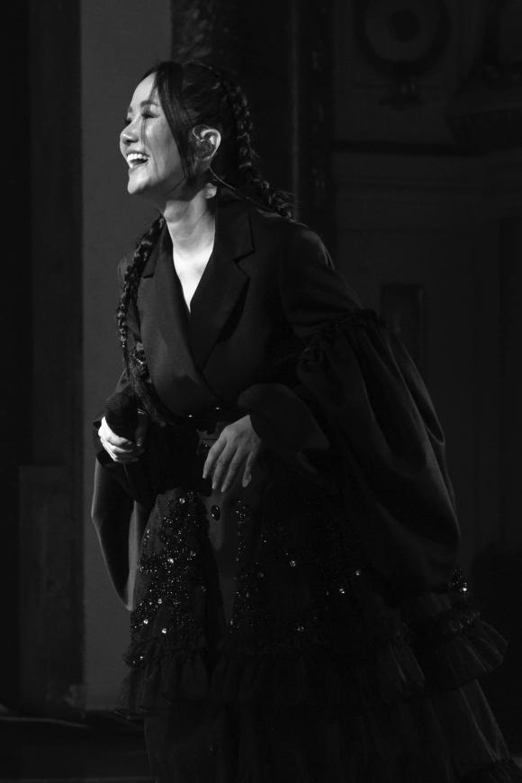 diva Hồng Nhung, sao Việt