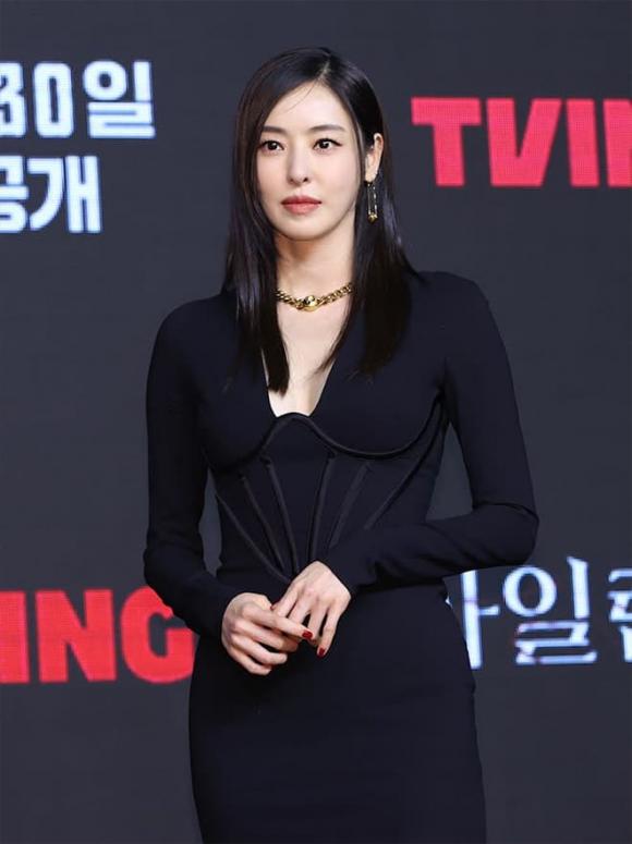 Lee Da Hee, Lee Da Hee quá cao để đóng phim, Lee Da Hee ăn kiêng để giảm cân, Cha Eunwoo, Island