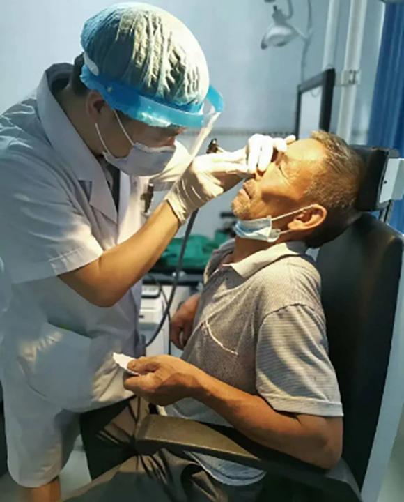 đỉa, gà, ký sinh