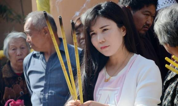thắp hương, thờ cúng tổ tiên, thắp hương không cháy