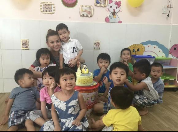 ca sĩ Thu Thủy, sao Việt