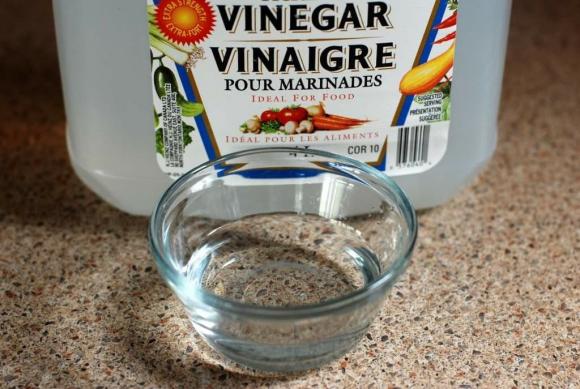 mùi hôi, mùi hôi của tủ, làm sạch theo cách tự nhiên, cà phê, giấm trắng, baking soda, giấm, nguyên liệu tự nhiên, cách làm sạch tự nhiên