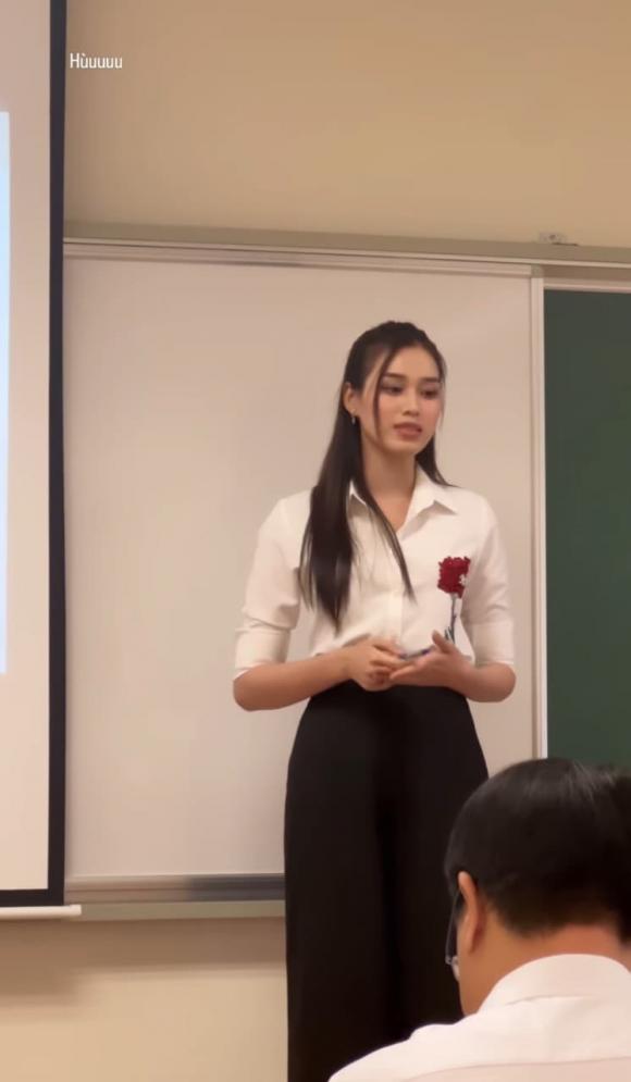 đỗ thị hà, sao việt 